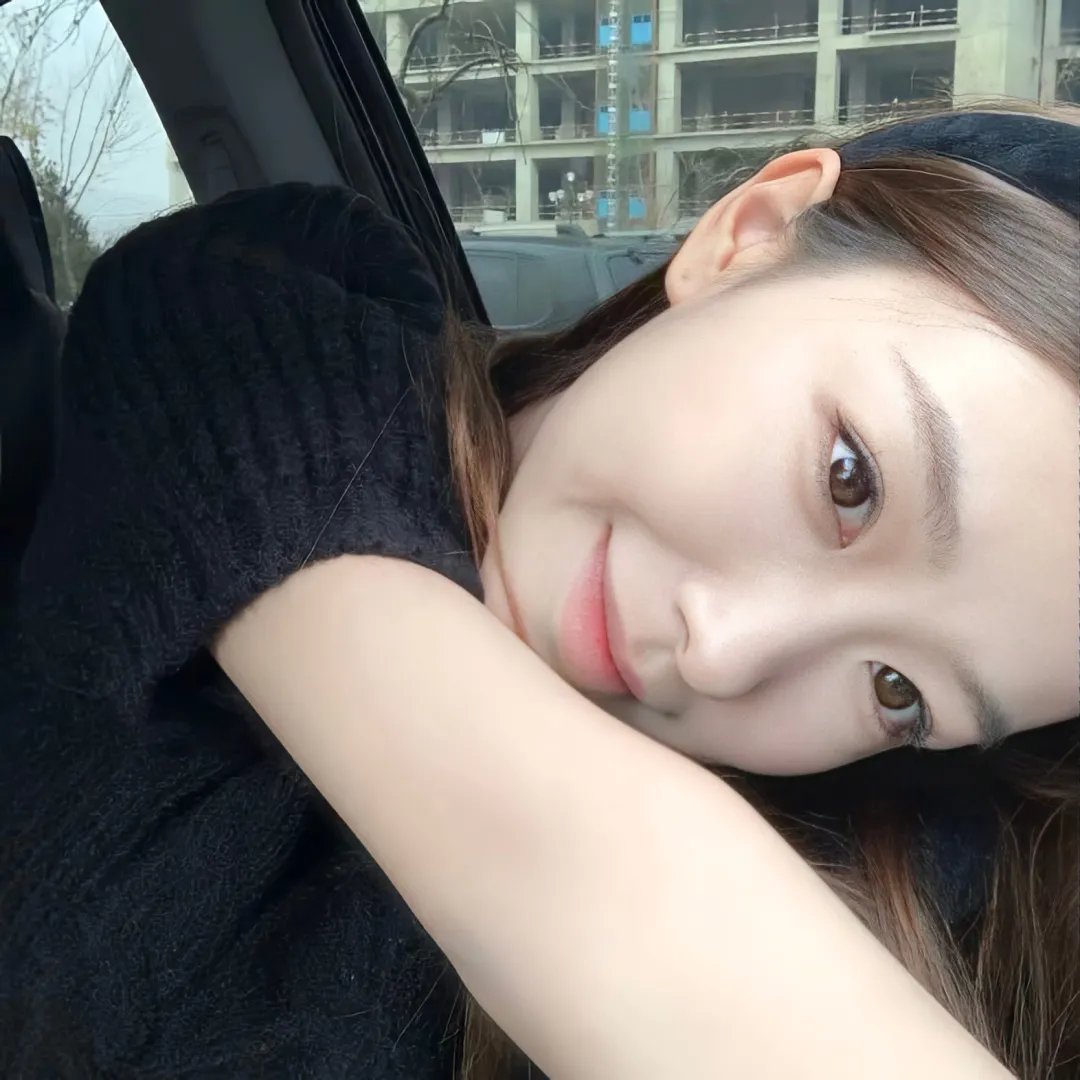 黑夜里的眼睛